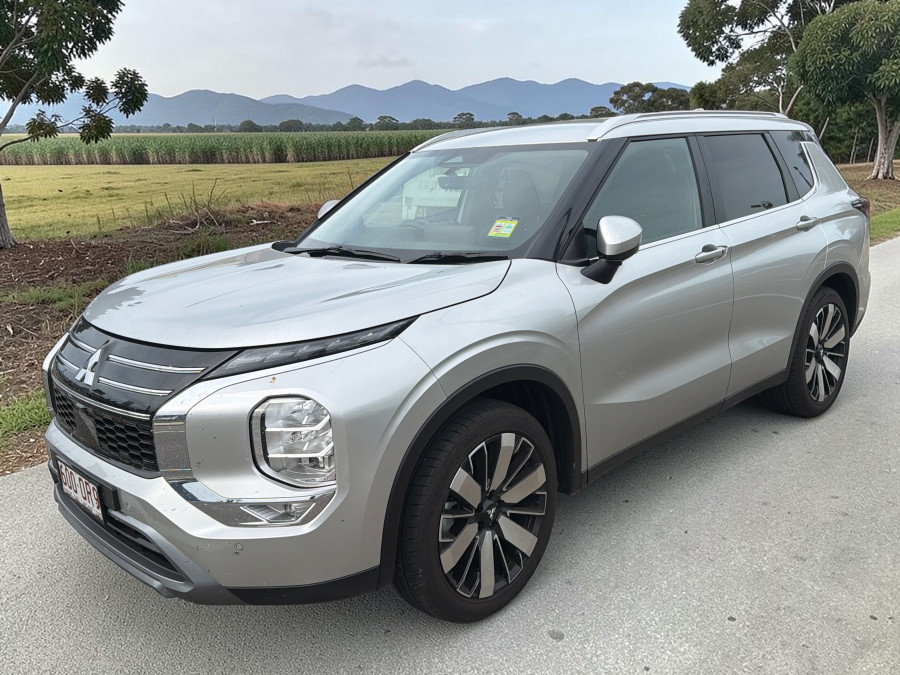 2025 Mitsubishi Outlander ZM Aspire SUV Image 3