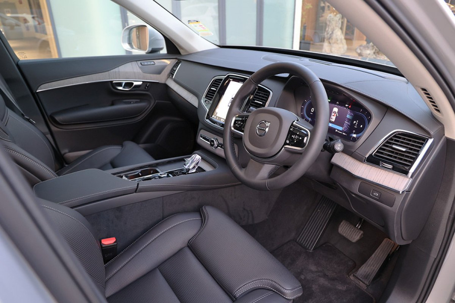 2024 MY25 Volvo XC90 L Series Ultra B6 Bright SUV Image 7