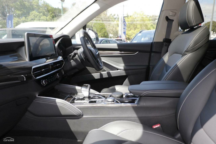 2024 LDV D90 SV9A Executive SUV Image 7