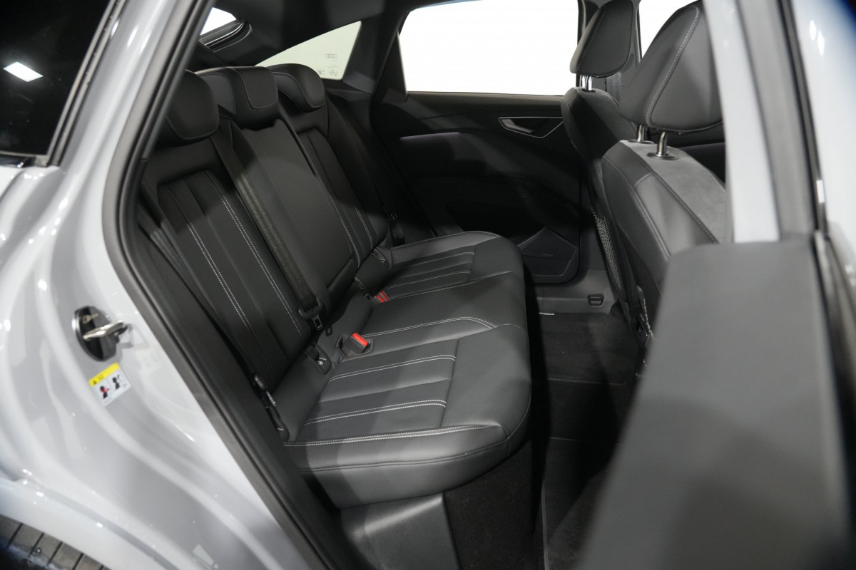 2025 Audi Q4 e-tron F4 45 SUV