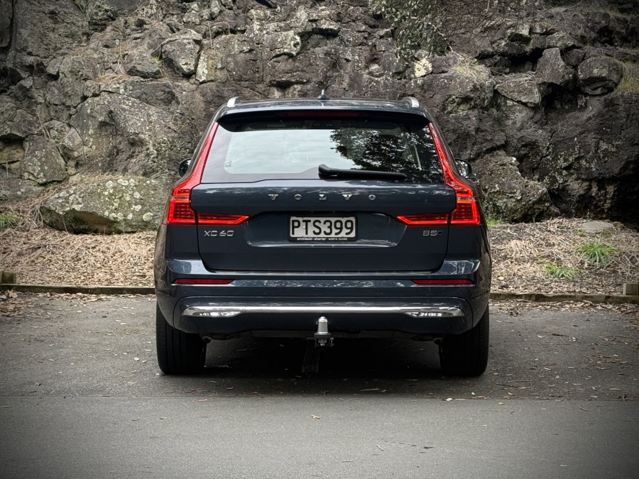 2023 Volvo XC60 UZ Ultimate B5 Bright SUV Image 3