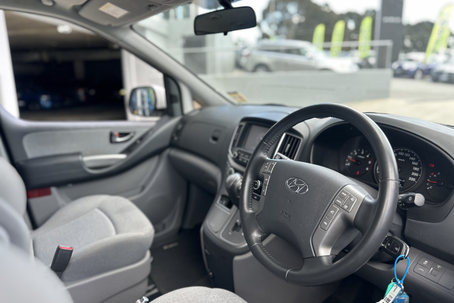 2020 MY21 Hyundai iMax TQ4 Active Wagon Image 9