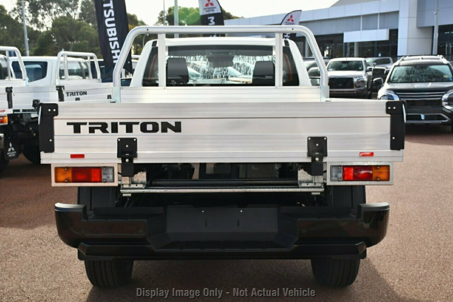 2026 MY25 Mitsubishi Triton MV  GLX Cab Chassis Image 16