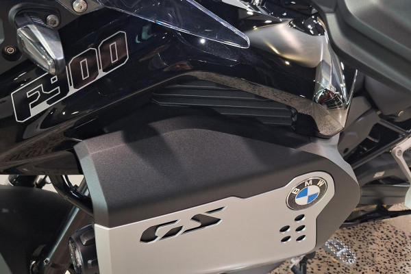 2026 BMW F 900 GS Adventure Ride Pro F 900