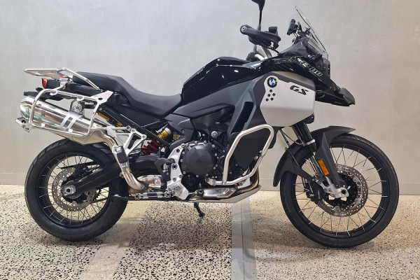 2026 BMW F 900 GS Adventure Ride Pro F 900