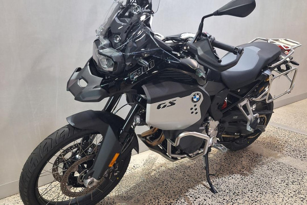 2026 BMW F 900 GS Adventure Ride Pro F 900