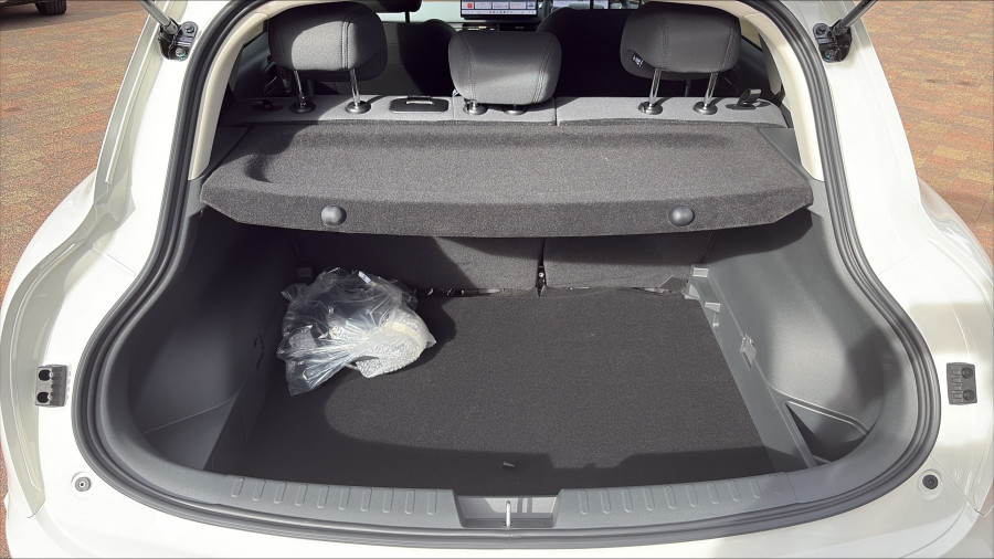 2026 GWM Ora EC15S Lux Wagon Image 9