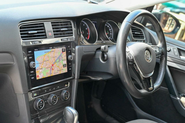 2018 MY19 Volkswagen Golf 7.5 110TSI Comfortline Hatch Image 18