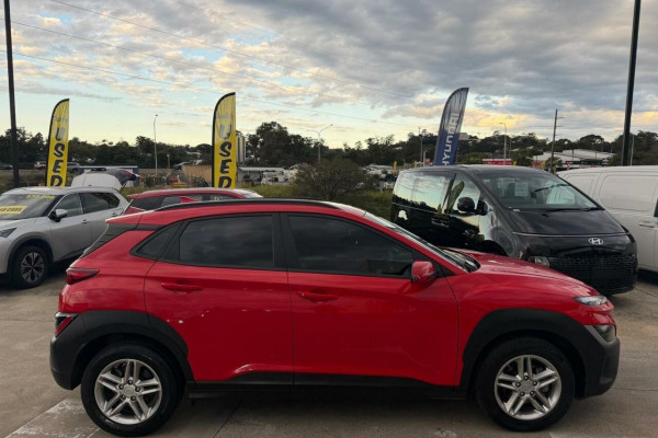 2021 Hyundai KONA OS.V4  SUV Image 3