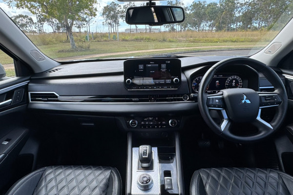 2022 MY22.5 Mitsubishi Outlander ZM Exceed SUV Image 10