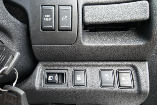 2015 Nissan Navara D23 ST Dual Cab Pickup Image 27