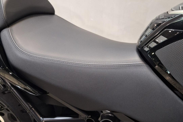 2024 BMW R 1250 R Triple Black R 1250