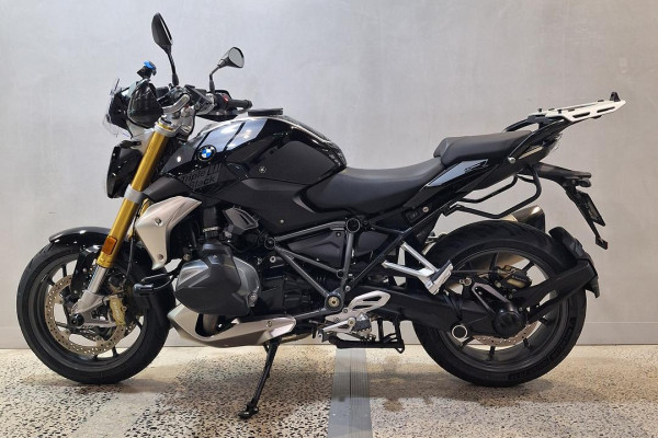 2024 BMW R 1250 R Triple Black R 1250
