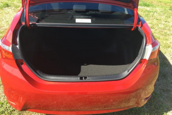 2015 Toyota Corolla ZRE172R Ascent Sedan