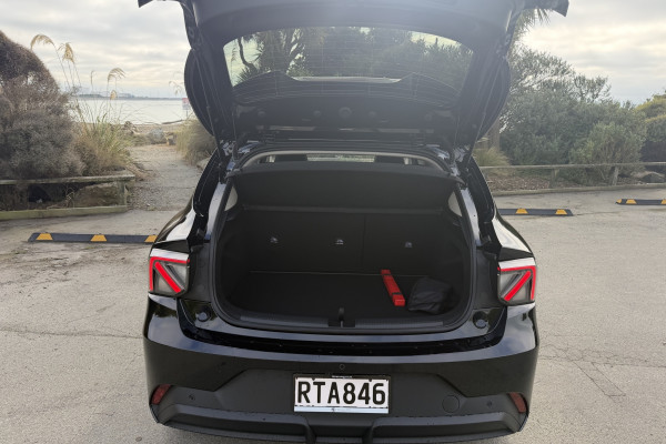 2026 MG MG4 AH4E Essence 64 Hatch Image 15