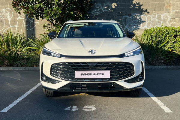 2026 MG HS Plug-in Hybrid Essence SUV Image 8