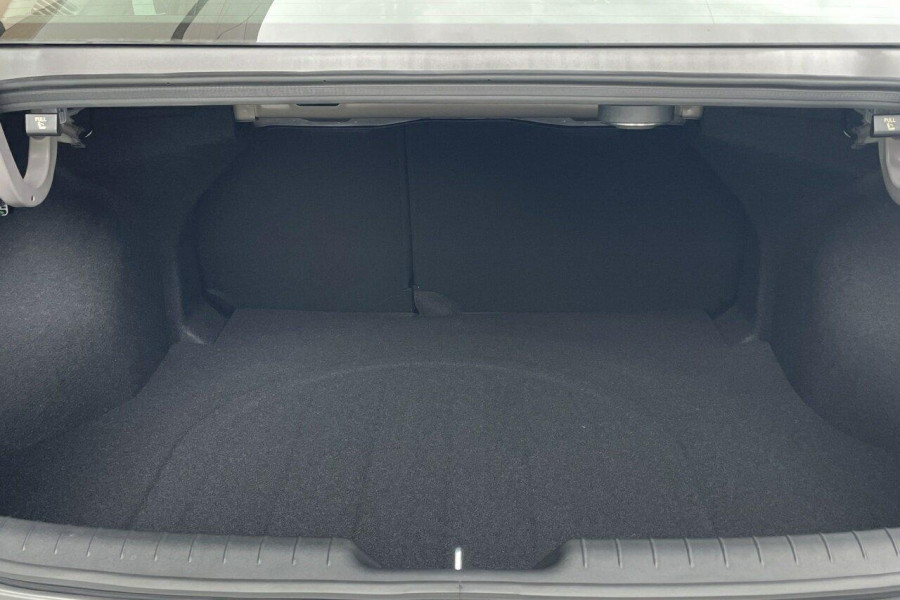 2024 Hyundai i30 CN7.V2 Premium Sedan Image 7