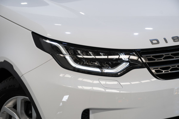 2019 Land Rover Discovery Series 5 SE SUV Image 2