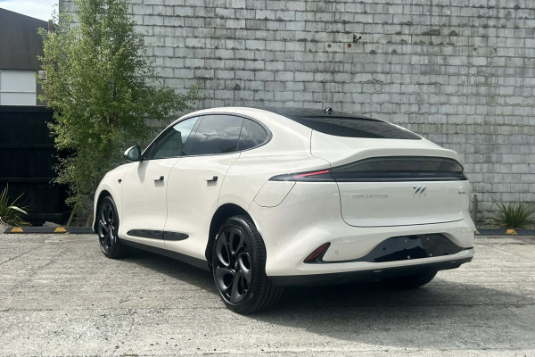 2026 MY25 MG IM6 S12L Platinum SUV Image 18