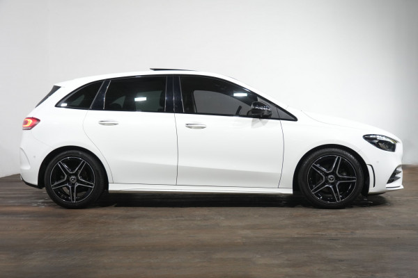 2021 Mercedes-Benz B180 Hatch Image 4