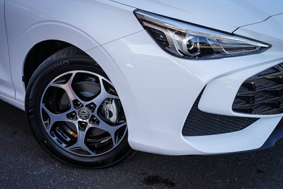 2024 MY24.5 MG MG3 ZP22 Essence Hybrid+ Hatch Image 16