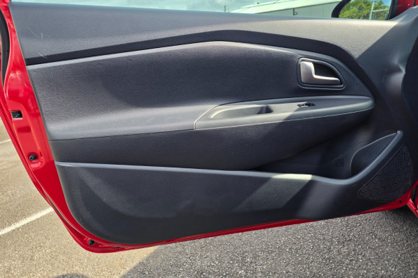 2013 Kia Rio UB S Hatch Image 28