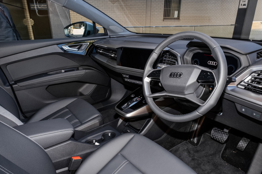 2025 Audi Q4 e-tron F4 45 SUV