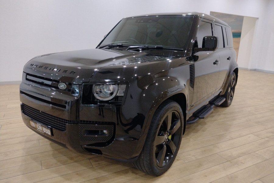 2024 MY25 Land Rover Defender L663 110 P525 V8 SUV