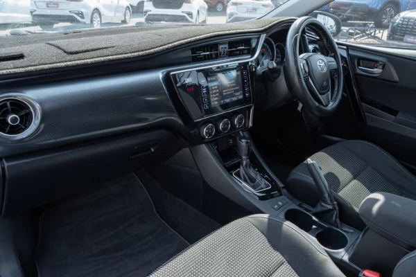2016 Toyota Corolla ZRE182R Ascent Sport Hatch Image 8