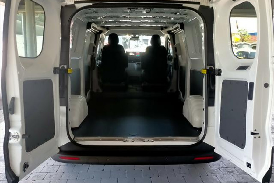 2024 LDV Deliver 7   Van Image 14