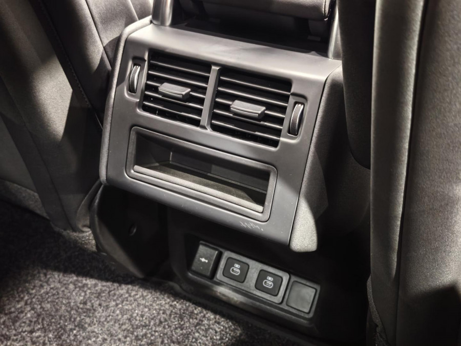 2025 Land Rover Discovery Series 5 D350 S SUV Image 19