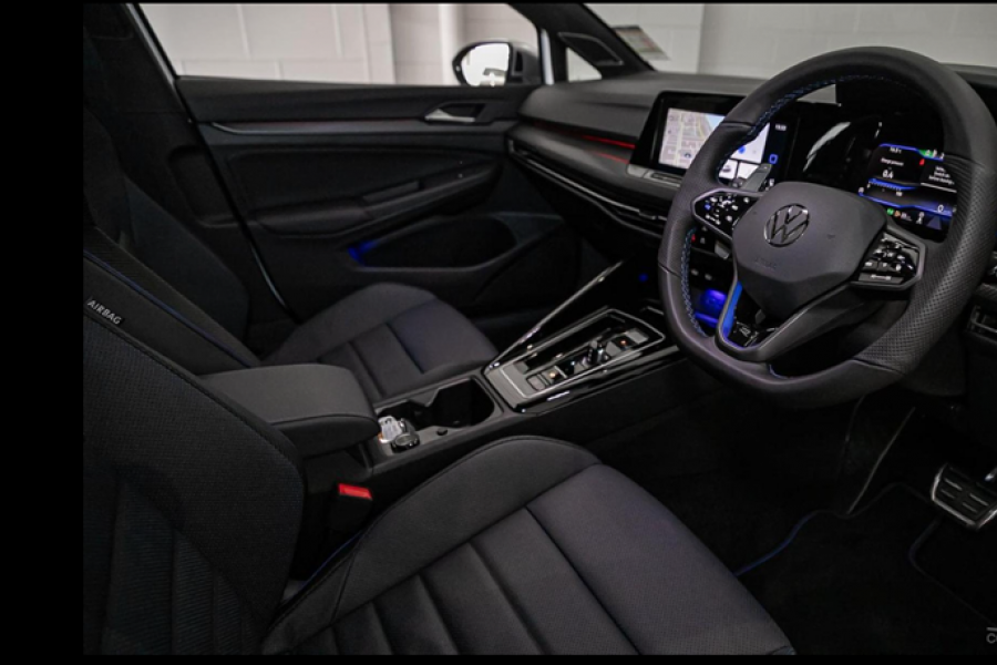 2024 Volkswagen Golf 8 R Hatch Image 8