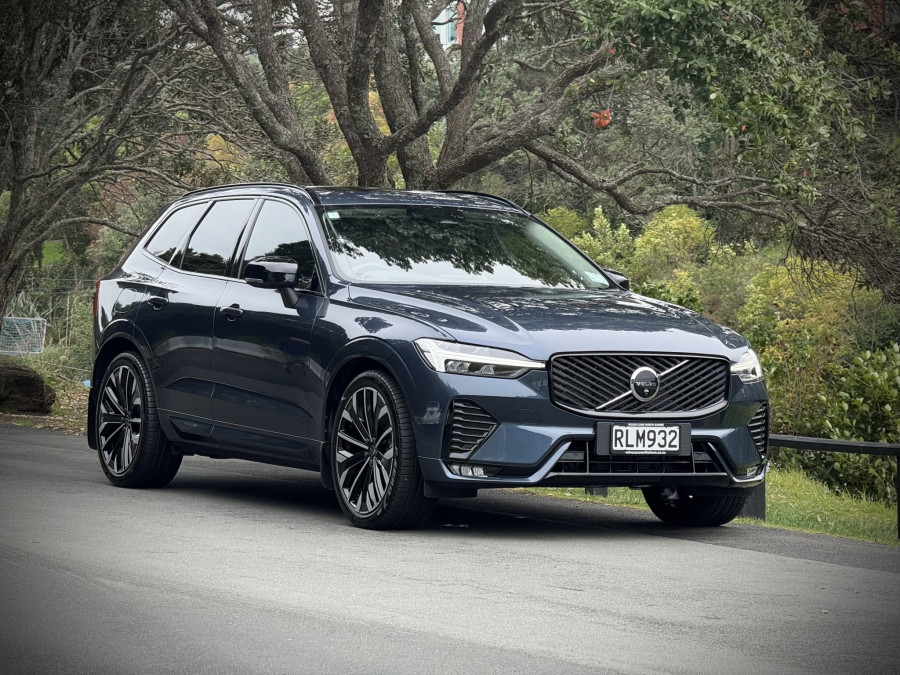 2025 Volvo XC60 UZ Ultra B5 Dark SUV Image 6