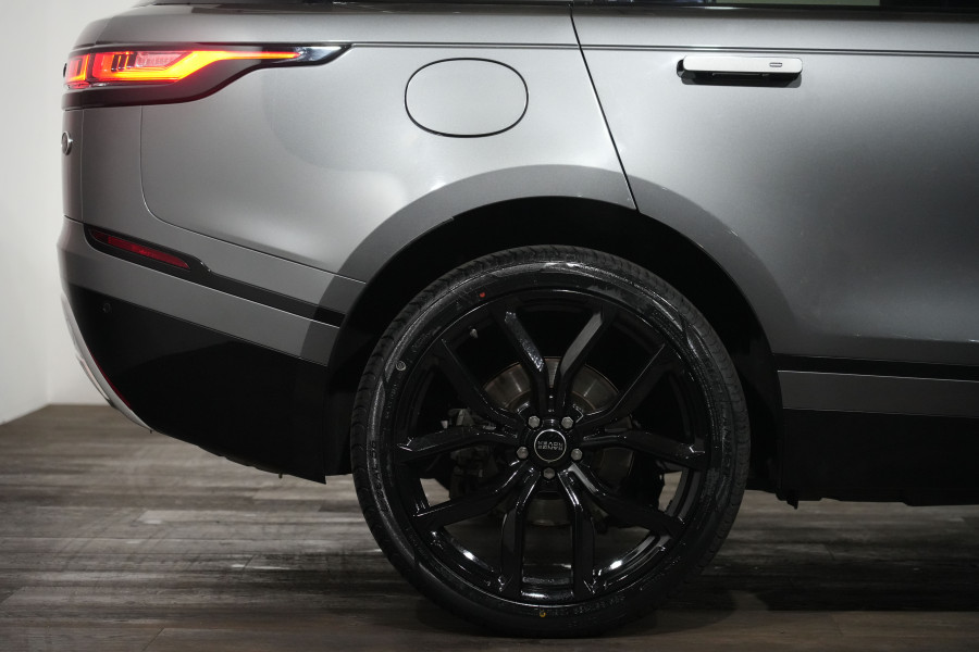 2017 Land Rover Range Rover Velar L560 D300 R-Dynamic S SUV Image 6