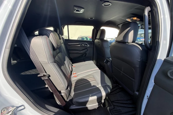 2026 Isuzu MU-X RJ X-TERRAIN SUV Image 12