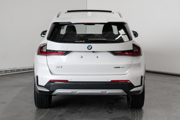 2026 BMW X1 U11 sDrive18i SUV image 5