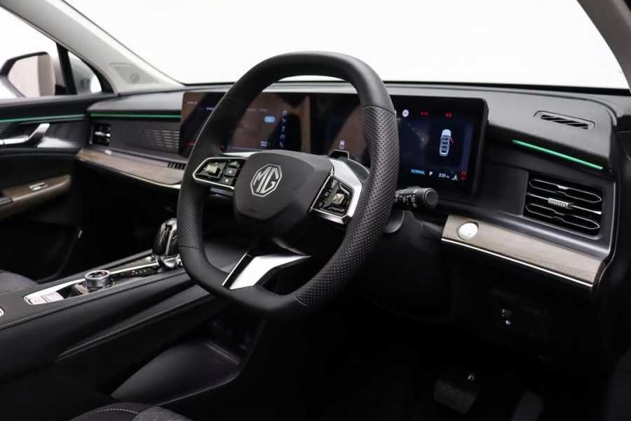 2026 MG QS Excite SUV Image 2