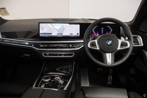 2025 BMW X7 G07 LCI xDrive40d M Sport SUV image 7