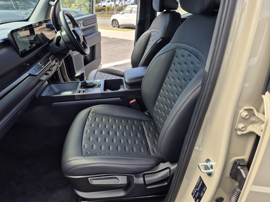 2026 Kia Tasman TK SX+ Ute Image 21