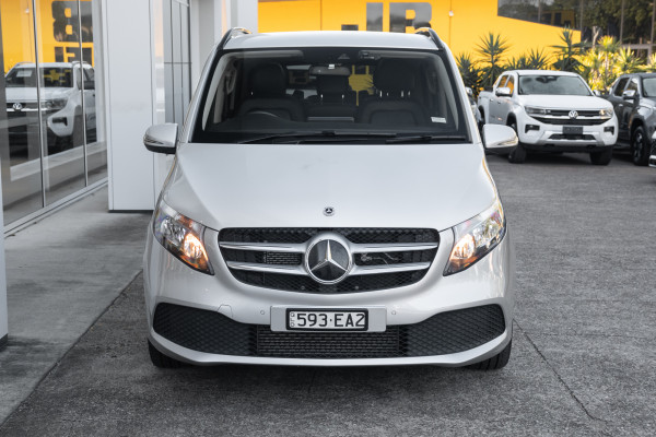 2021 Mercedes-Benz V-Class 447 V220 d People Mover image 4