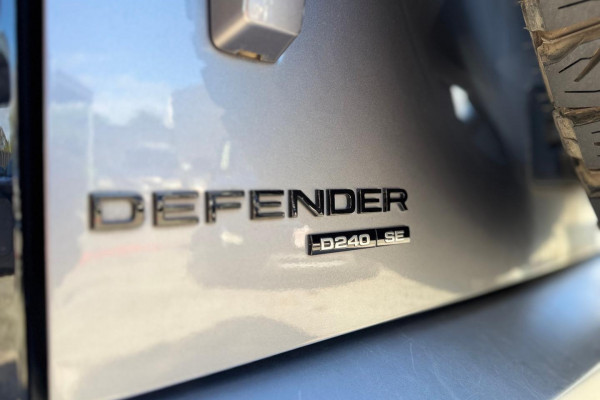 2020 Land Rover Defender L663 110 D240 SE SUV Image 20