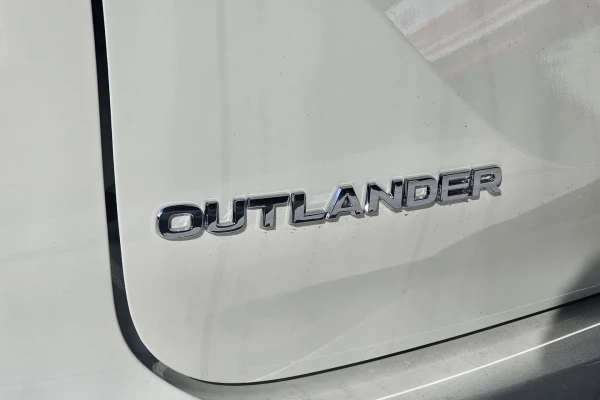2026 Mitsubishi Outlander ZM LS SUV Image 7