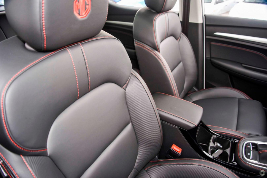 2024 MG ZST S13 Essence SUV Image 7