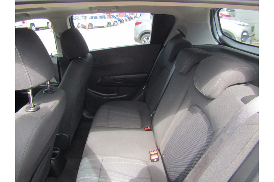 2015 Holden Barina TM  X Hatch Image 7