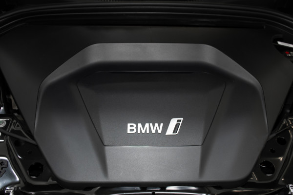 2024 BMW iX2 xDrive30 M Sport SUV image 24