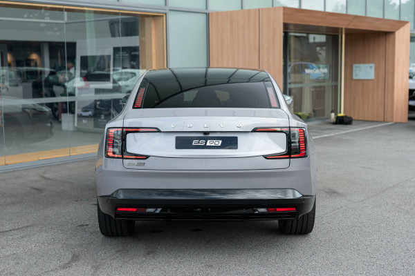 2025 MY26 Volvo ES90  Ultra Single Motor Sedan Image 7