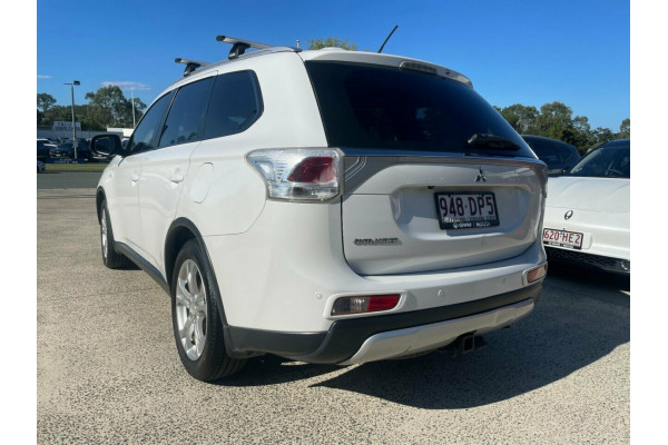 2013 MY14 Mitsubishi Outlander ZJ ES SUV Image 5