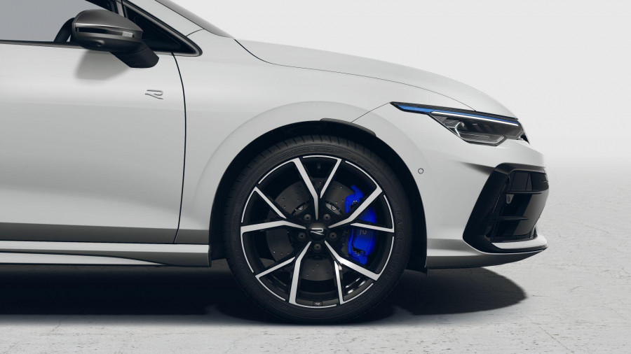 2026 MY25 Volkswagen Golf 8.5 R Hatch Image 5