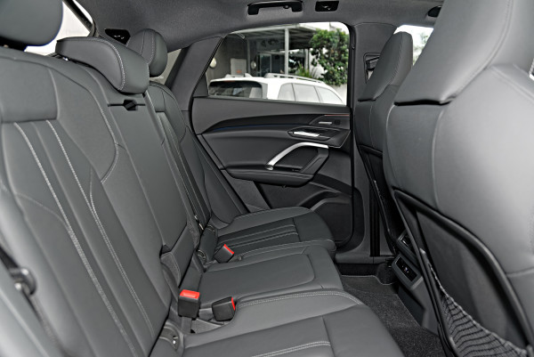 2026 Audi Q5 e-hybrid 270kW SUV image 9
