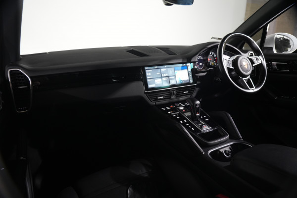 2020 Porsche Cayenne SUV Image 12